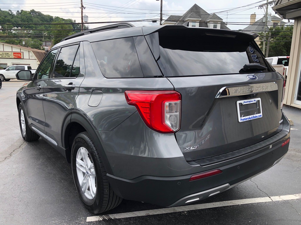 2023 Ford Explorer Image 4