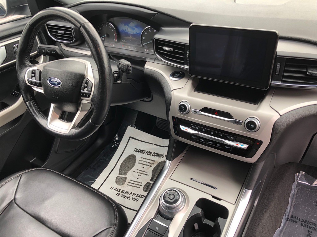 2023 Ford Explorer Image 30