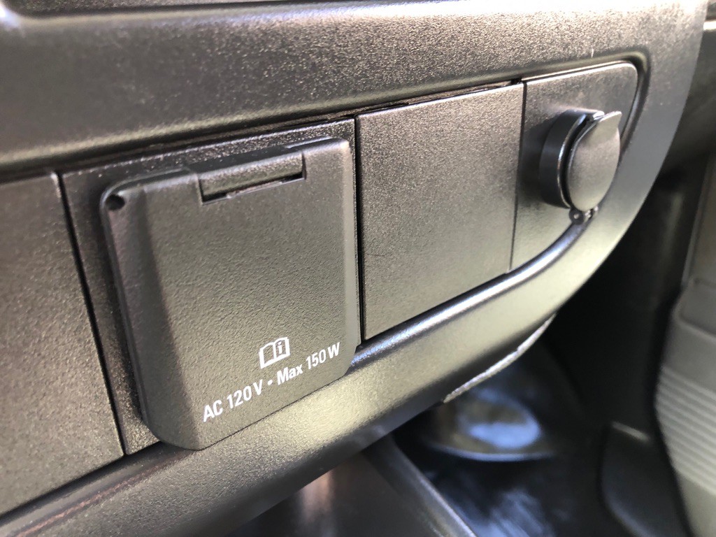 2025 GMC Savana Image 29