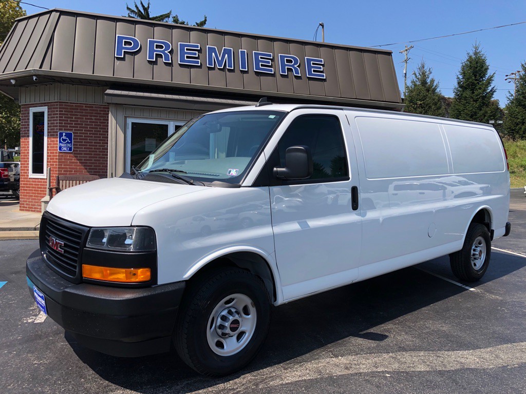 2023 GMC Savana Image 10