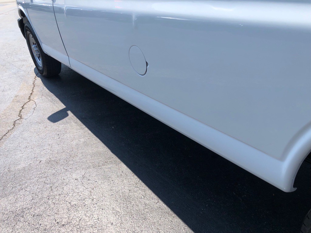 2023 GMC Savana Image 13