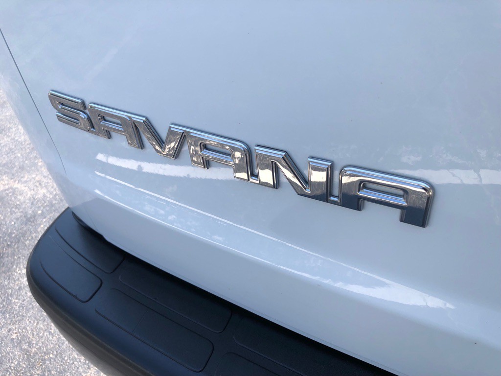 2023 GMC Savana Image 15