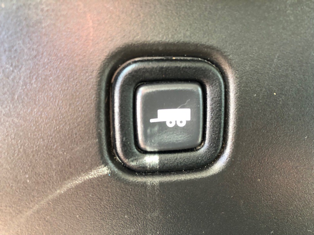 2023 GMC Savana Image 30