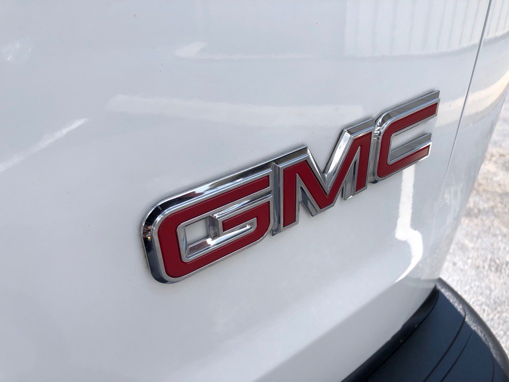 2025 GMC Savana Image 17