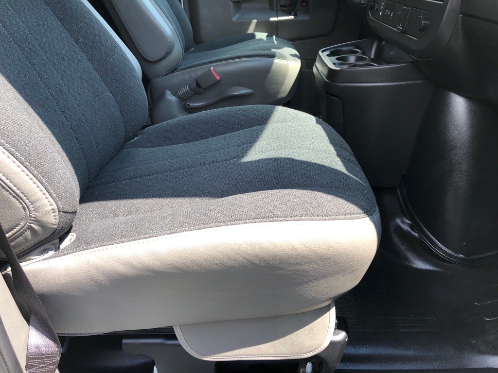 2025 GMC Savana Image 25