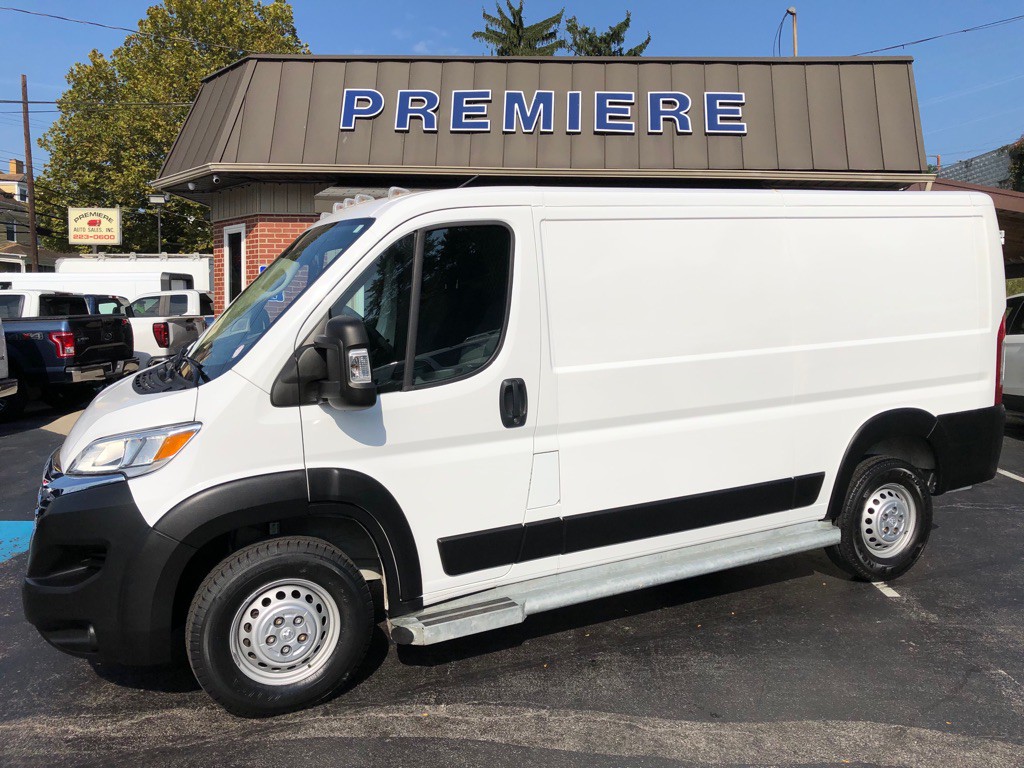 2025 RAM Promaster Image 2