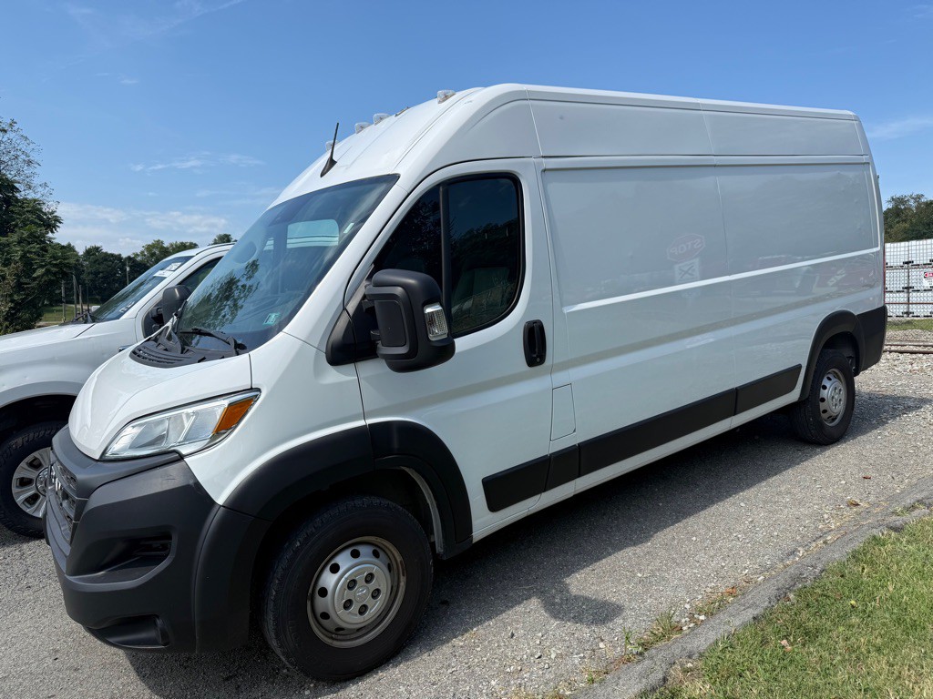 2023 RAM Promaster Image 3