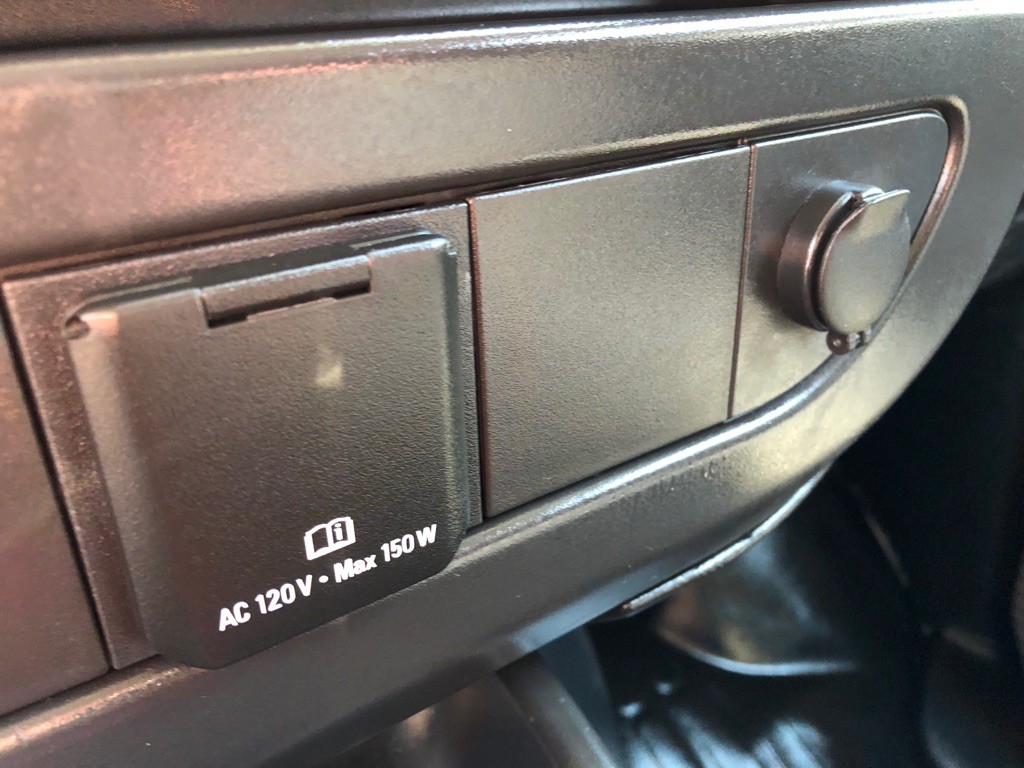 2025 GMC Savana Image 28