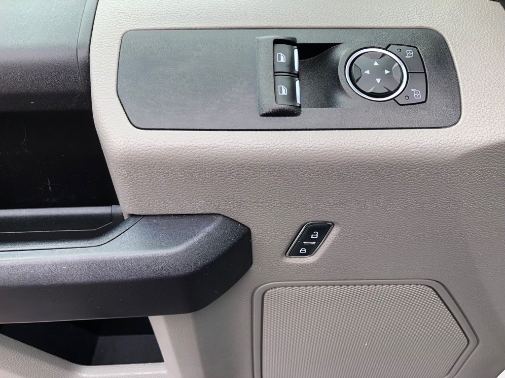 2017 Ford F-150 Image 18