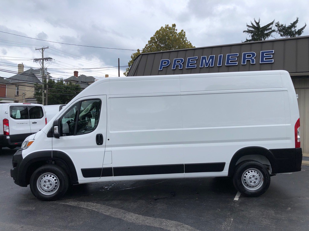 2025 RAM Promaster Image 3