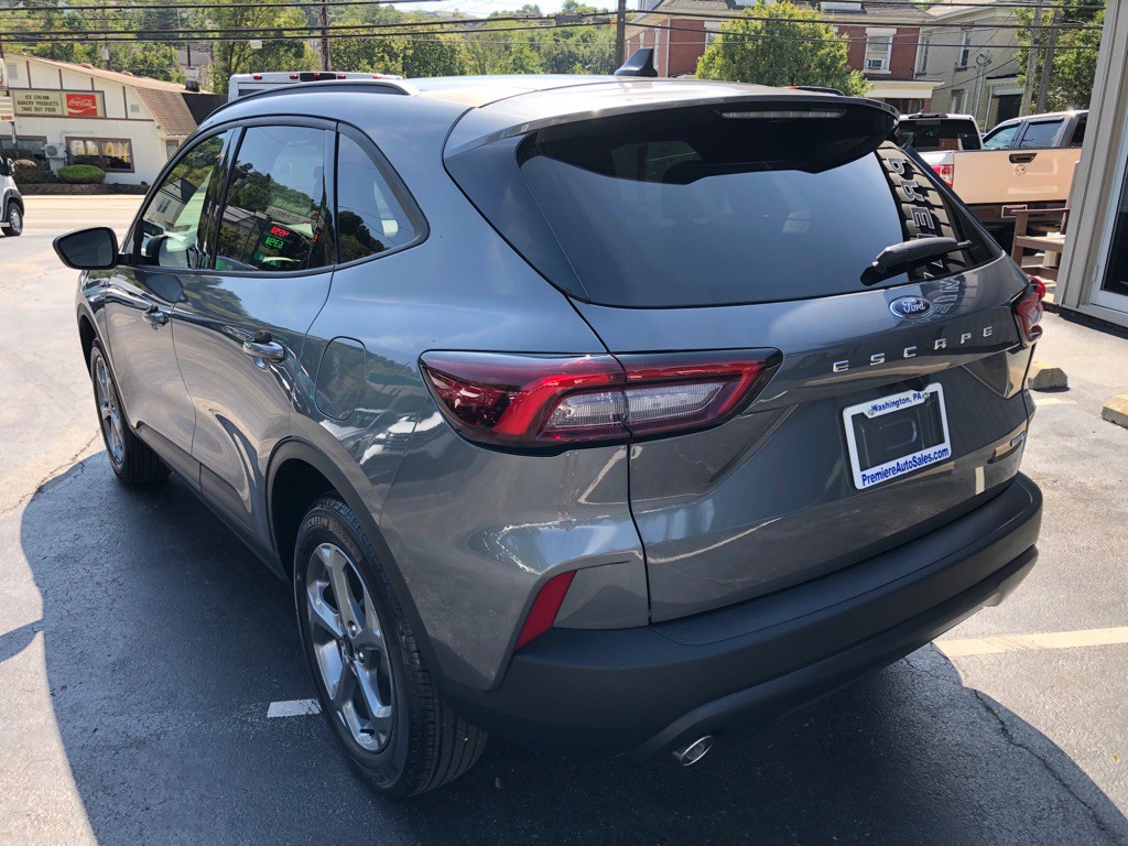 2025 Ford Escape Image 4