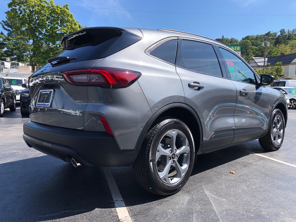 2025 Ford Escape Image 6