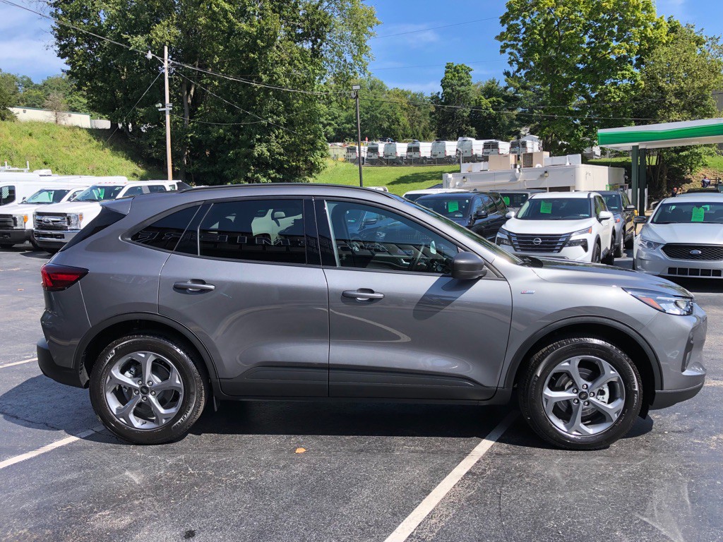 2025 Ford Escape Image 7