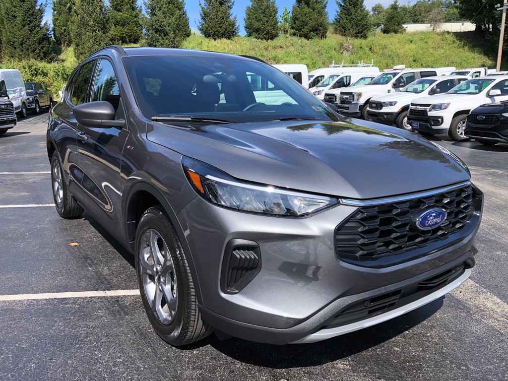 2025 Ford Escape Image 8