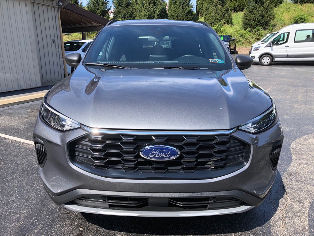2025 Ford Escape Image 9