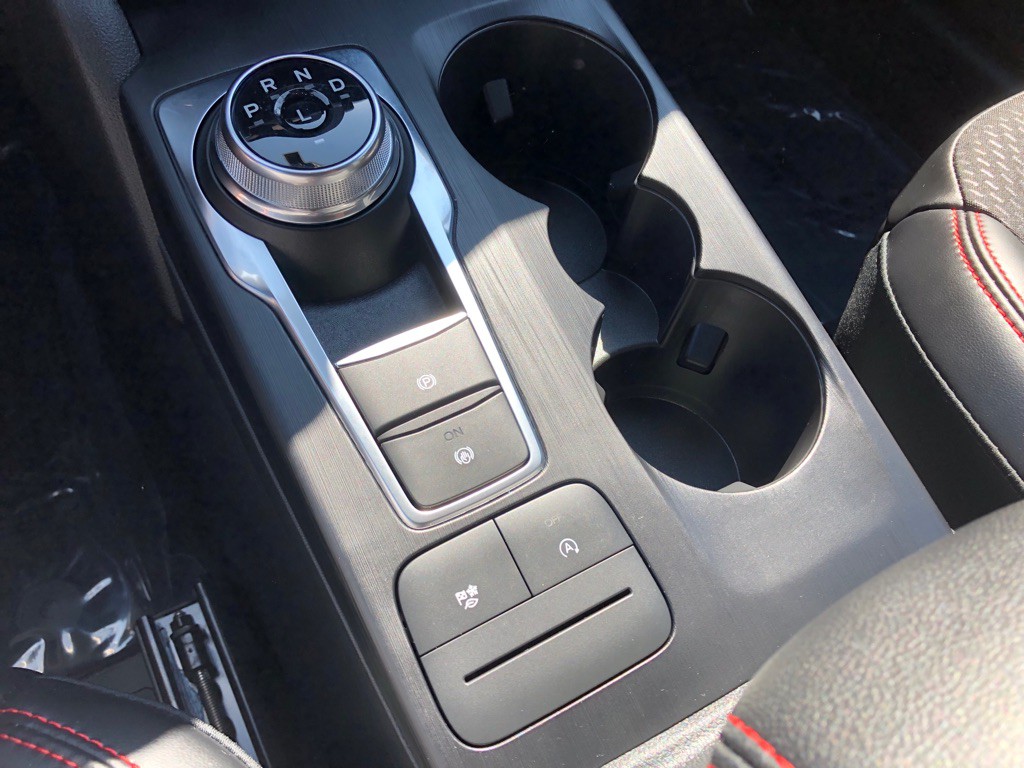 2025 Ford Escape Image 29