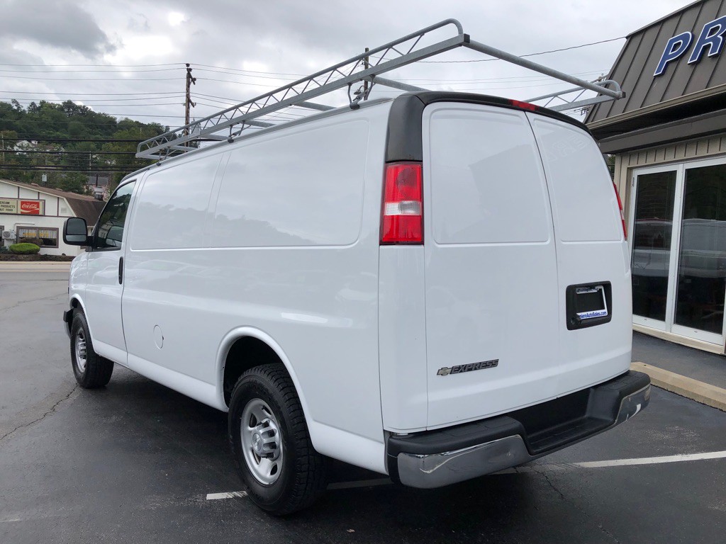 2019 Chevrolet Express Image 4