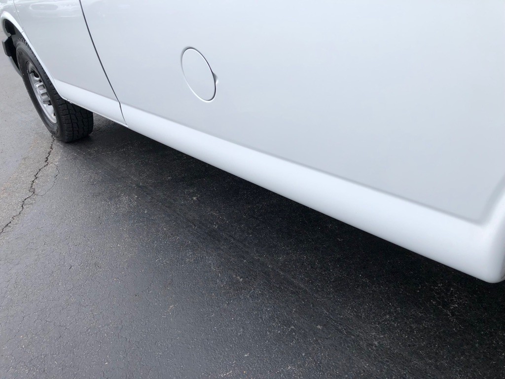 2019 Chevrolet Express Image 15