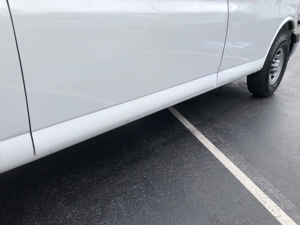 2019 Chevrolet Express Image 16