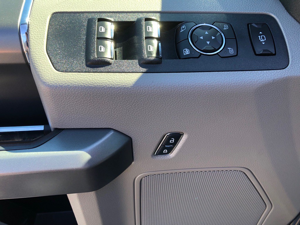 2017 Ford F-250 Image 21