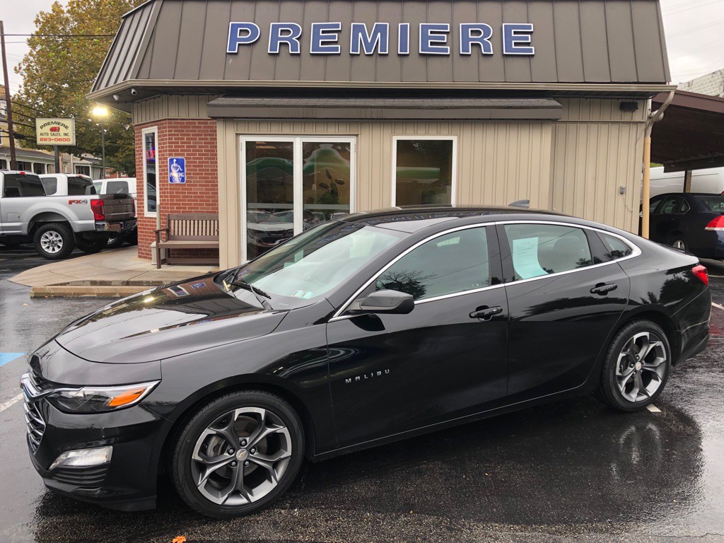 2023 Chevrolet Malibu Image 2