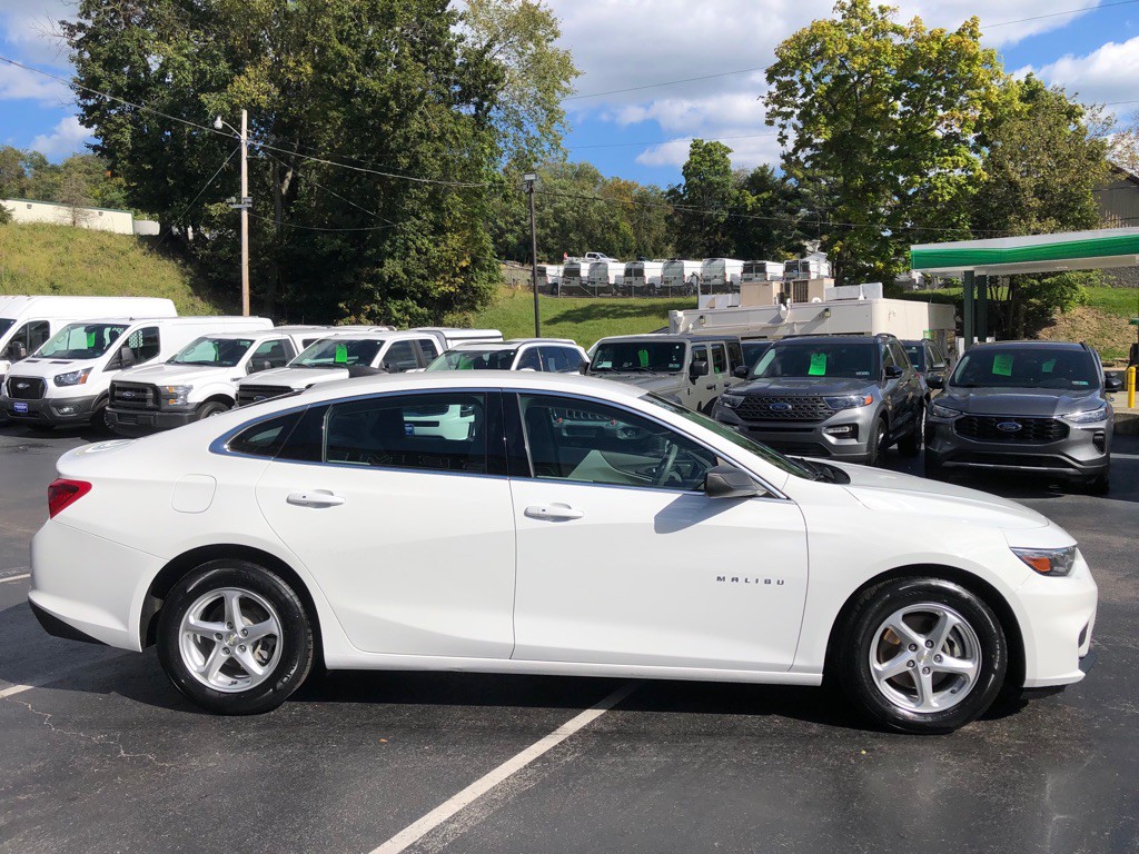 2018 Chevrolet Malibu Image 7