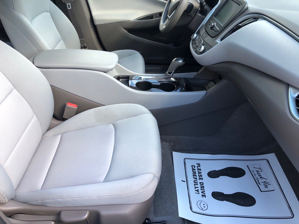2018 Chevrolet Malibu Image 23