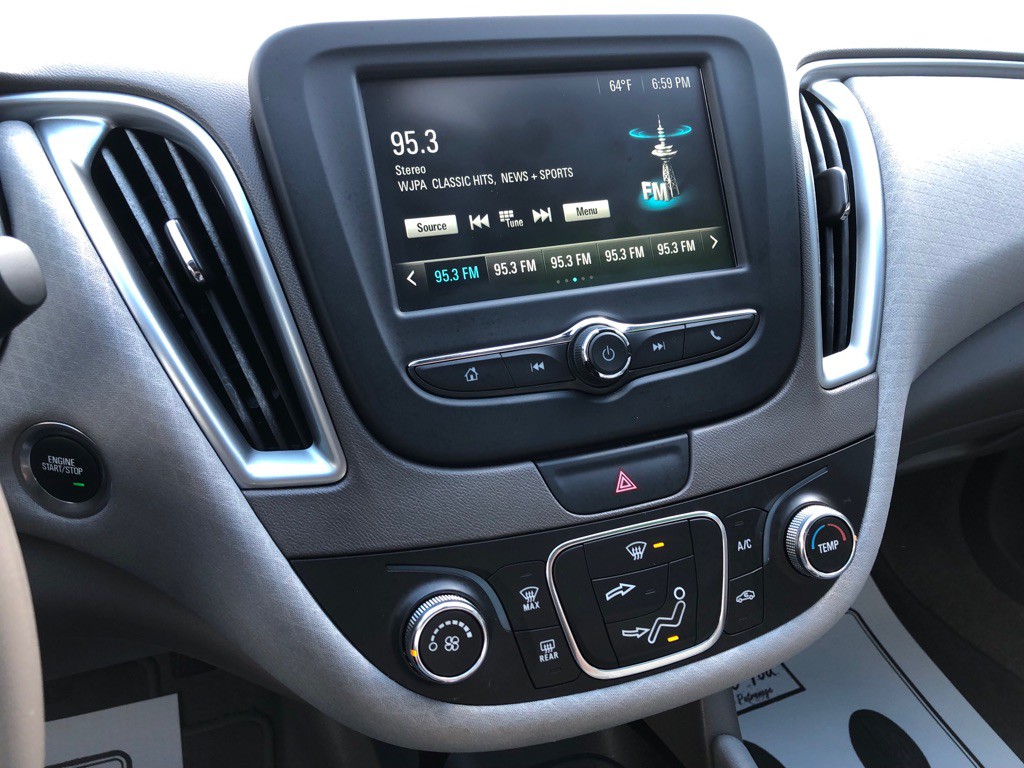 2018 Chevrolet Malibu Image 26