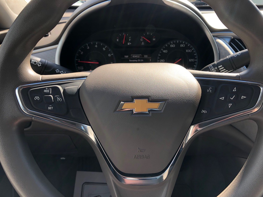 2018 Chevrolet Malibu Image 30