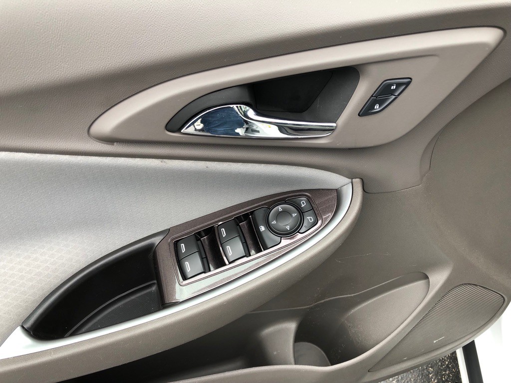 2016 Chevrolet Malibu Image 18