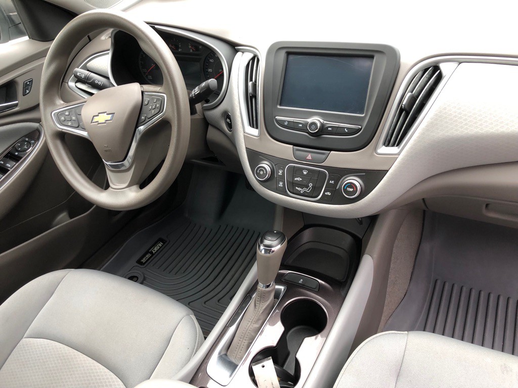 2016 Chevrolet Malibu Image 25