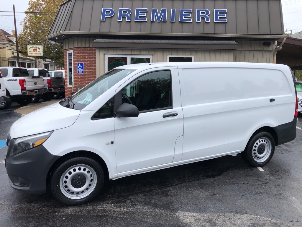2019 Mercedes-Benz Metris Image 2