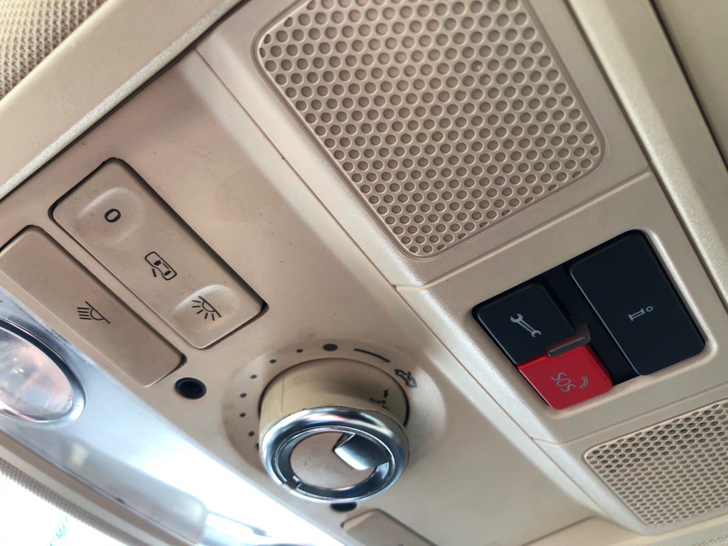 2017 Volkswagen Passat Image 31