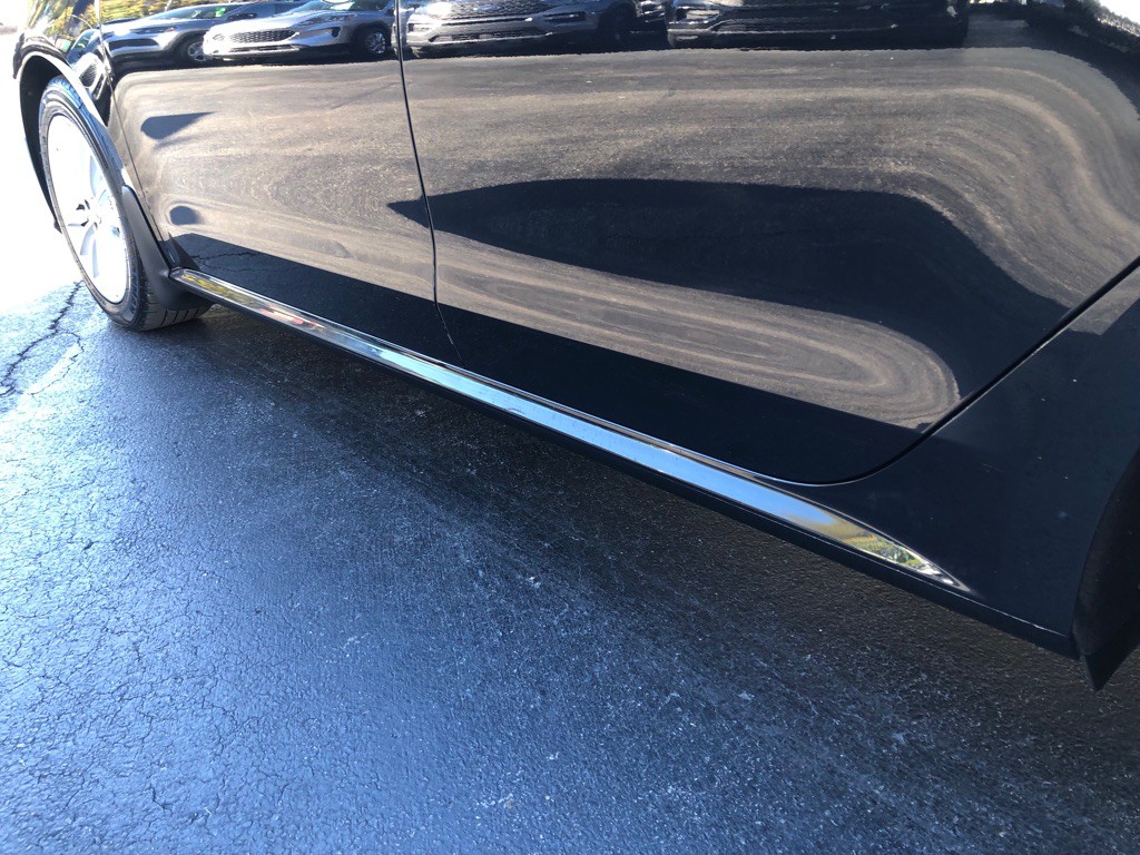 2017 Volkswagen Passat Image 14