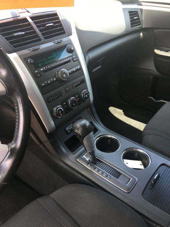 2011 Chevrolet Traverse Image 5