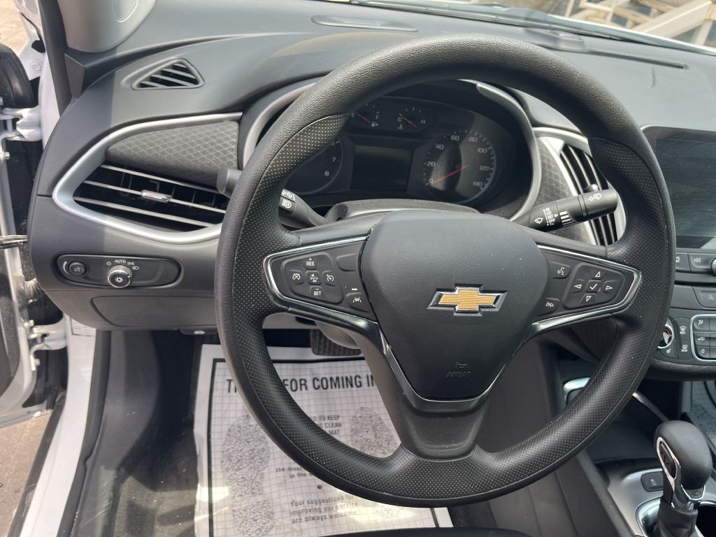 2024 Chevrolet Malibu Image 7
