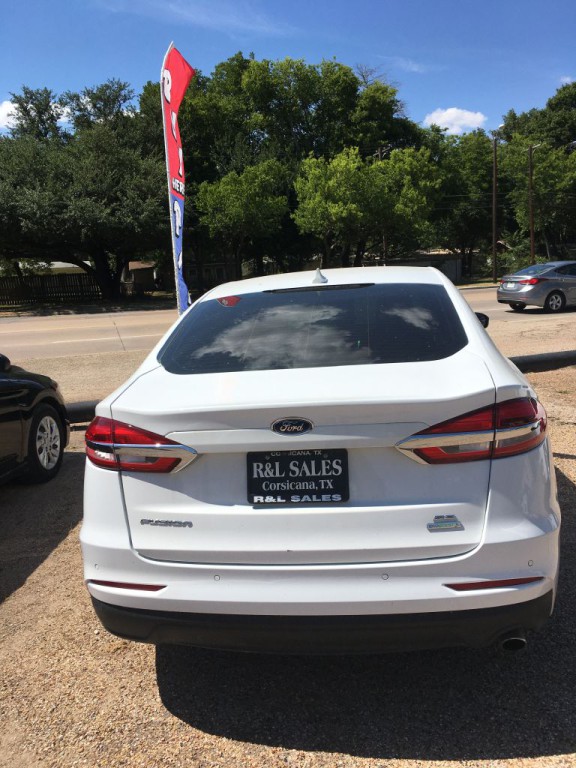 2019 Ford Fusion Image 3