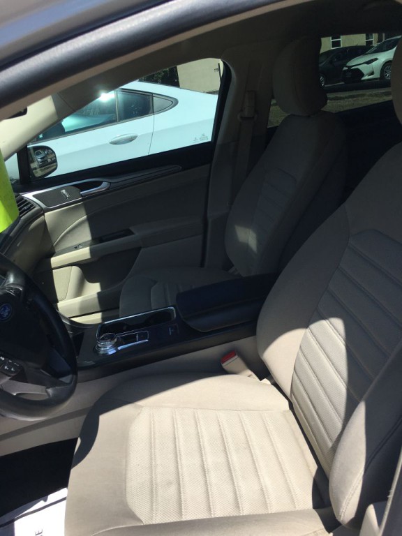 2019 Ford Fusion Image 6