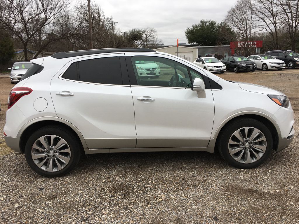 2017 Buick Enclave Image 3