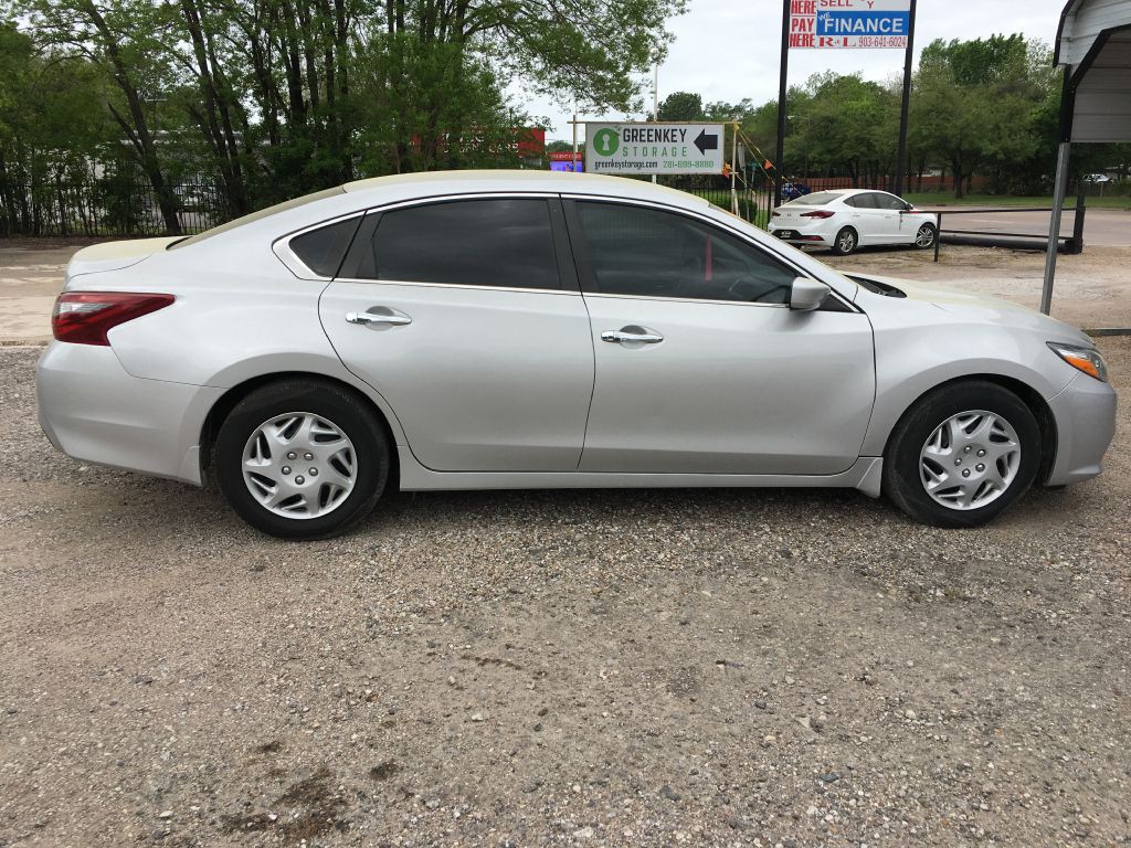 2018 Nissan Altima Image 3