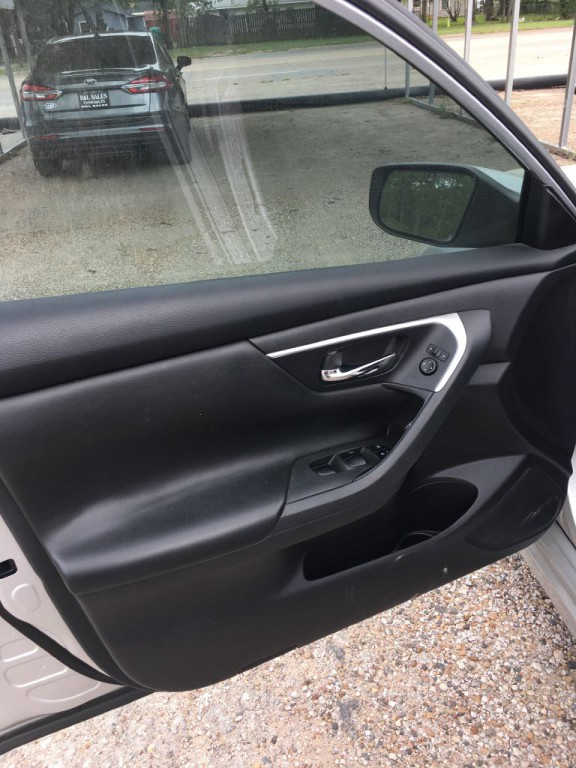 2018 Nissan Altima Image 5