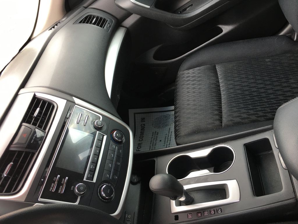 2018 Nissan Altima Image 8