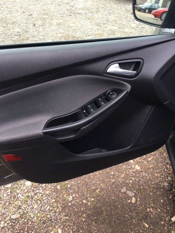 2014 Ford Focus Image 5