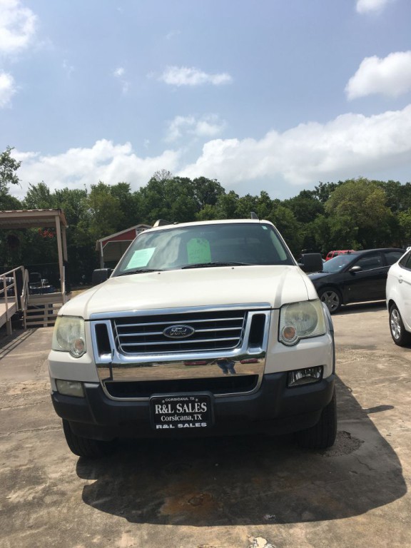 2008 Ford Explorer Image 2