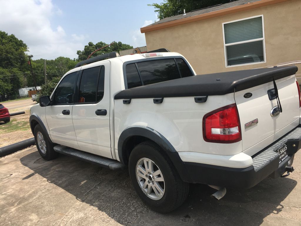 2008 Ford Explorer Image 4