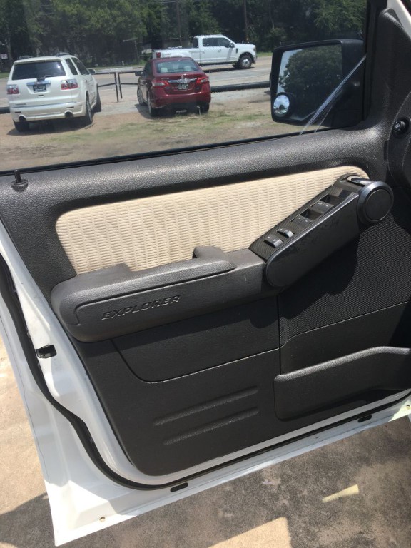 2008 Ford Explorer Image 5