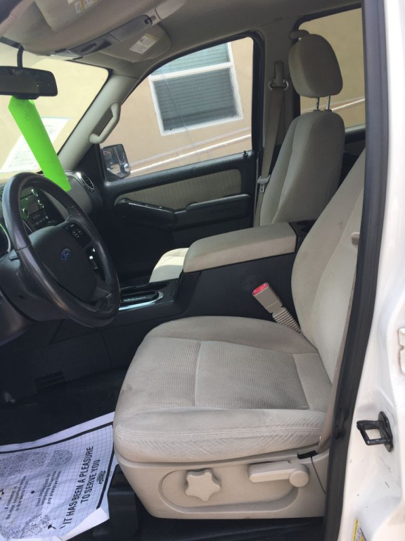 2008 Ford Explorer Image 6