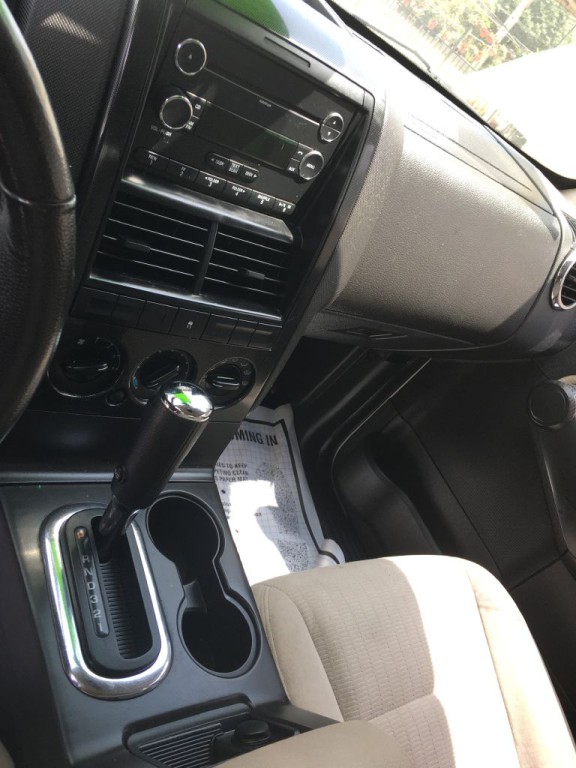 2008 Ford Explorer Image 7