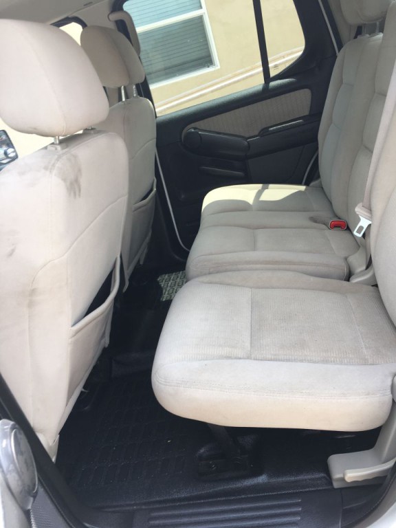 2008 Ford Explorer Image 8