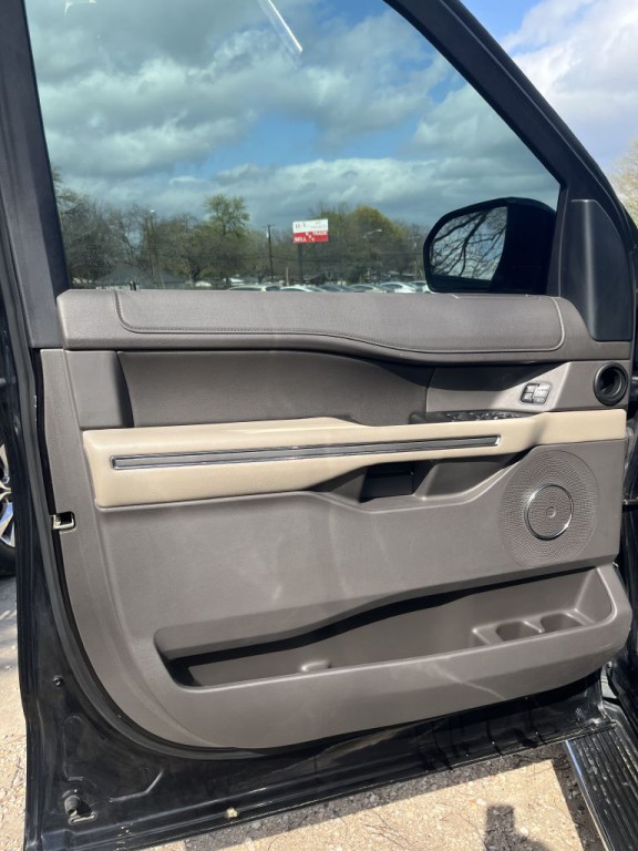 2020 Ford Expedition Image 6